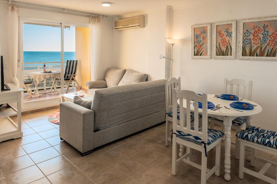 APARTAMENTO EN PRIMERISIMA LINEA DE PLAYA n 10 Playa De Xeraco Kültér fotó