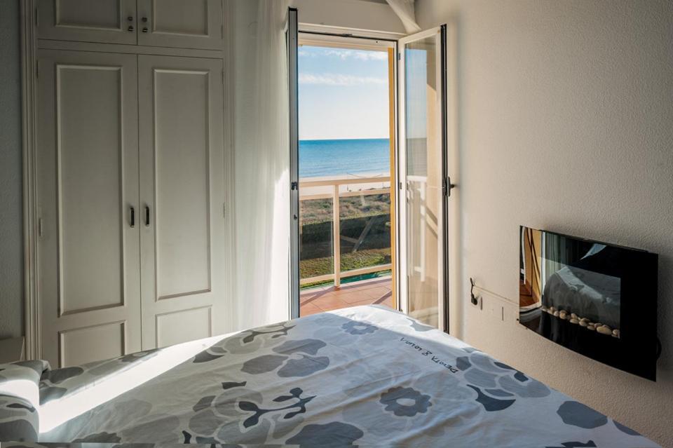 APARTAMENTO EN PRIMERISIMA LINEA DE PLAYA n 10 Playa De Xeraco Kültér fotó