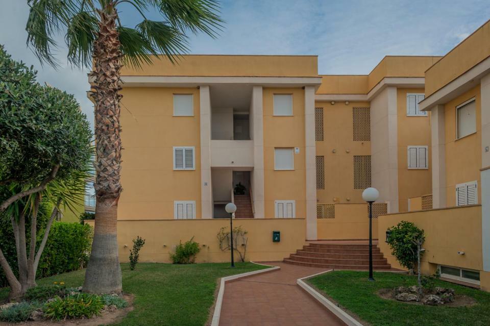 APARTAMENTO EN PRIMERISIMA LINEA DE PLAYA n 10 Playa De Xeraco Kültér fotó